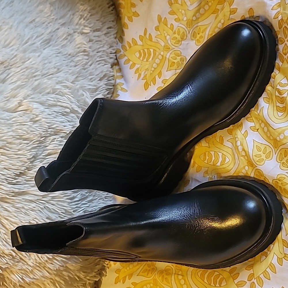 NEW Seychelles Black Leather Water-resistant Boot